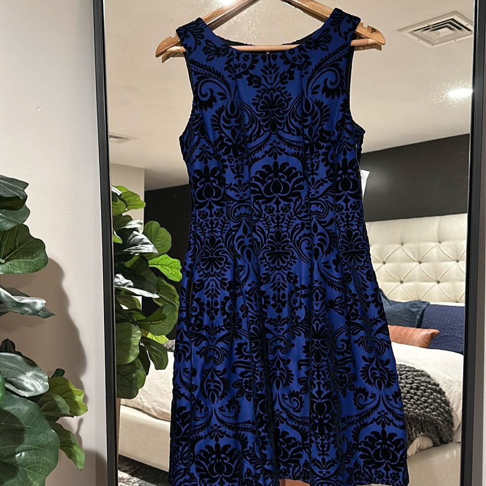 Beautiful cocktail dress with pockets